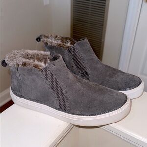 Tom's Gray Suede Women's Slip-On Booties